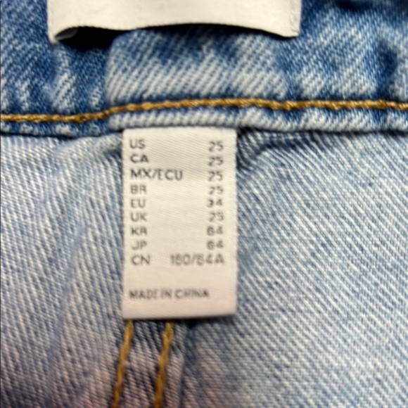 Forever 21 cotton denim cut off shorts petite size 25 light wash button fly - Picture 3 of 12